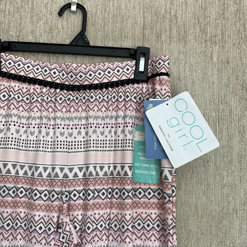 NWT!!! Pink pajama/lounge pants - Picture 2 of 3